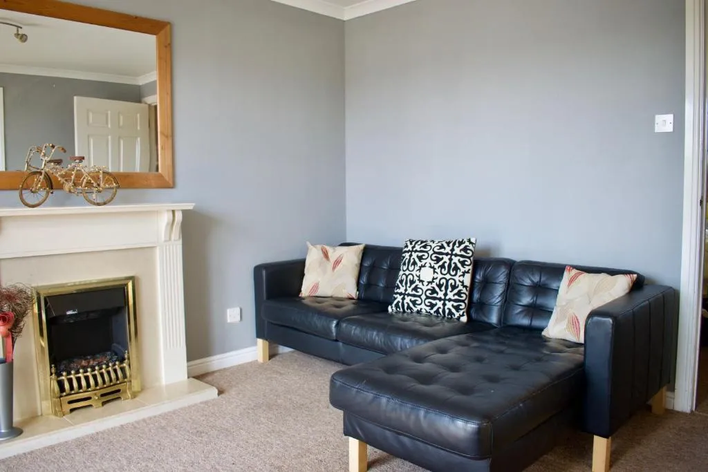 Bright 2 Bedroom Apartment Off Leith Walk, Edinburgh, United Kingdom