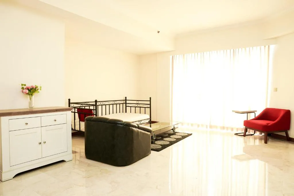 Spacious 3BR Puri Casablanca Apartment near Kota Kasablanka Mall By Travelio, Jakarta, Indonezia