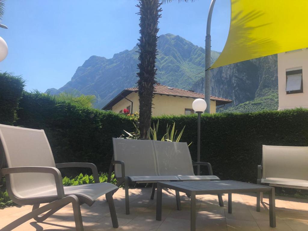 Nespecifikovaný výhled na hory nebo výhled na hory při pohledu z hotelu