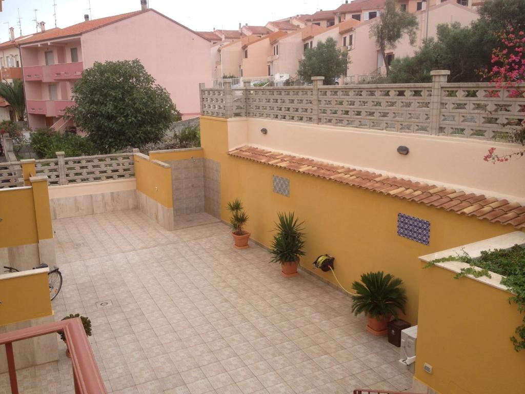 La Casa Gialla a Carloforte - Monolocali con Giardino