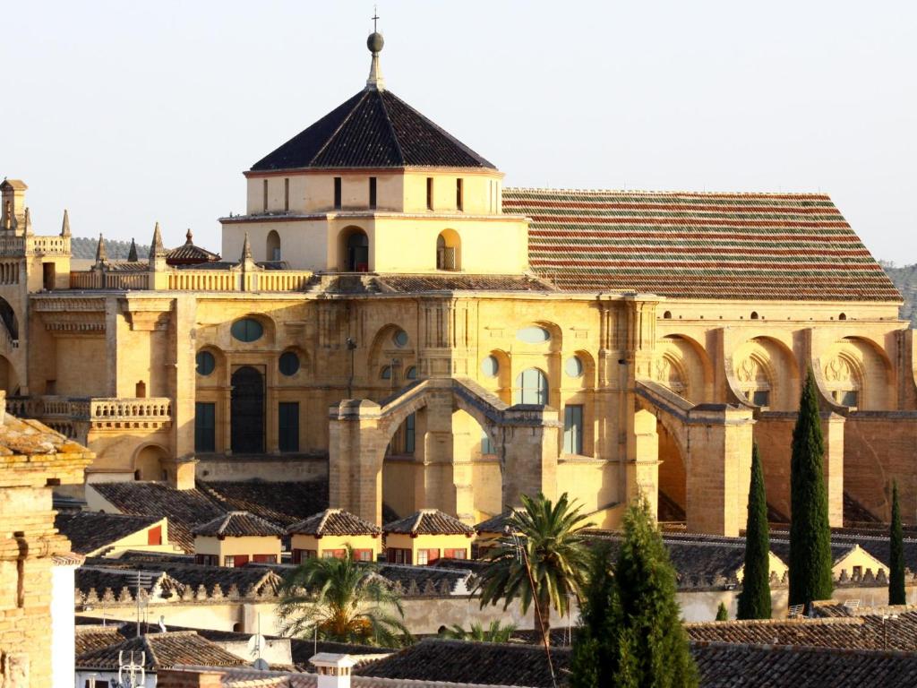 Saavedra Free Parking Cordoba Center - 19