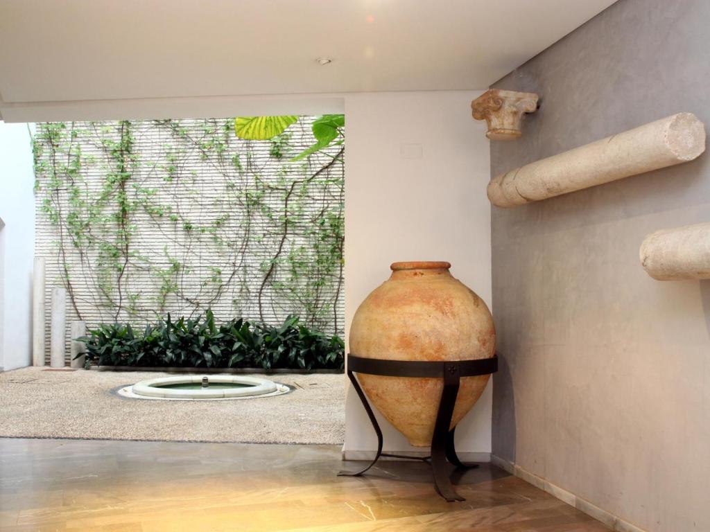 Saavedra Free Parking Cordoba Center - 1