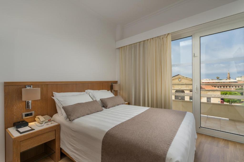 
Family Suite with Square View
