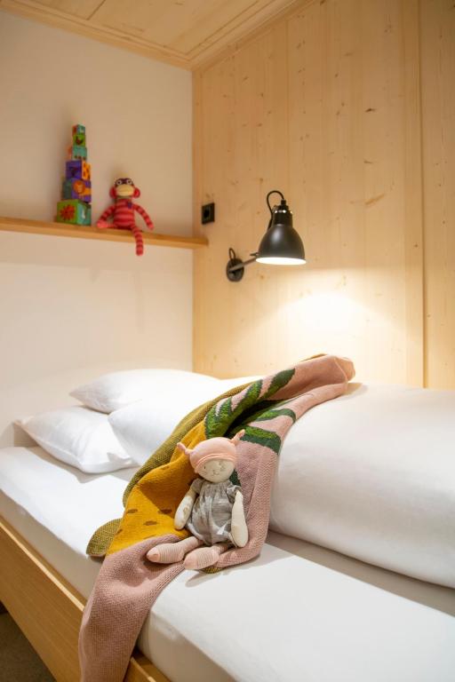 Postel nebo postele na pokoji v ubytování Pension Alpenfluh