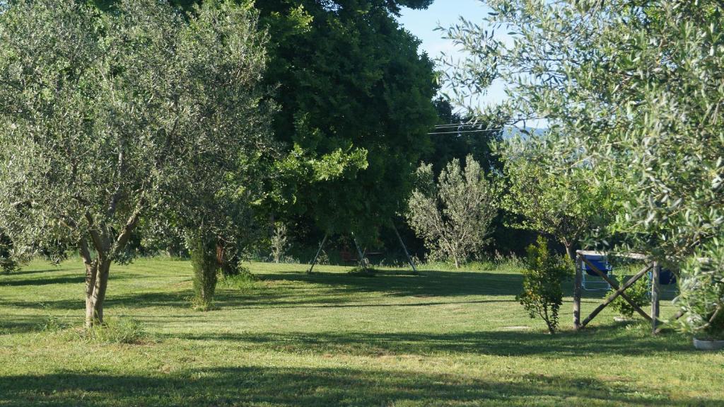 Vonkajšia záhrada v ubytovaní Agriturismo Poggio San Pietro