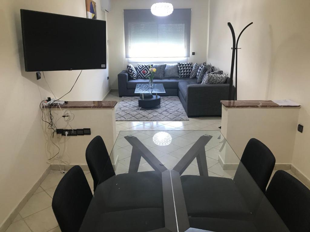 Résidence les Ambassadeurs - Two-Bedroom Apartment