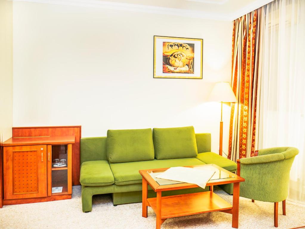 Hotel Silver - Deluxe Double Room With Balcony - New Building