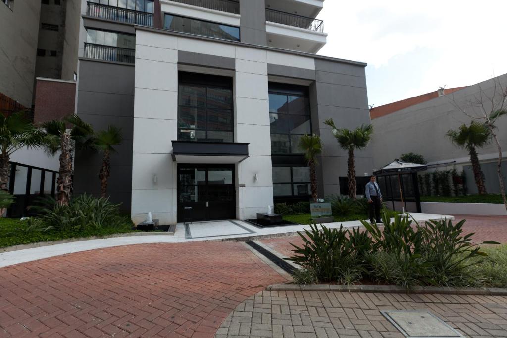  Elegancia e Conforto no Centro com garagem e Internet 50MB