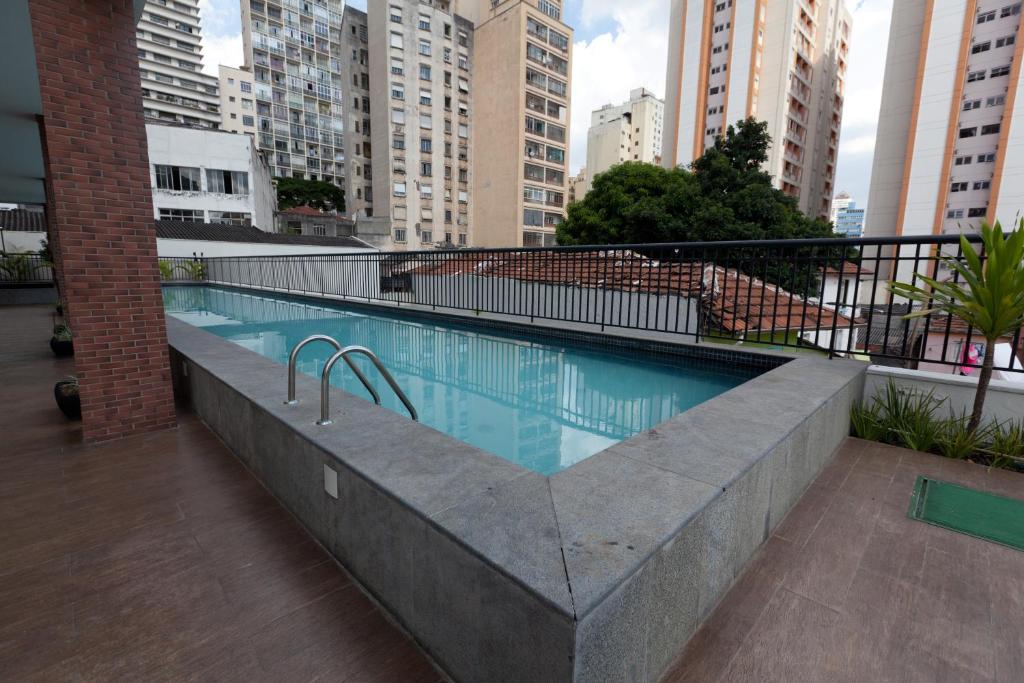  Elegancia e Conforto no Centro com garagem e Internet 50MB