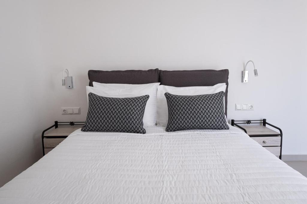 Santoterra Antigua Suites - 4