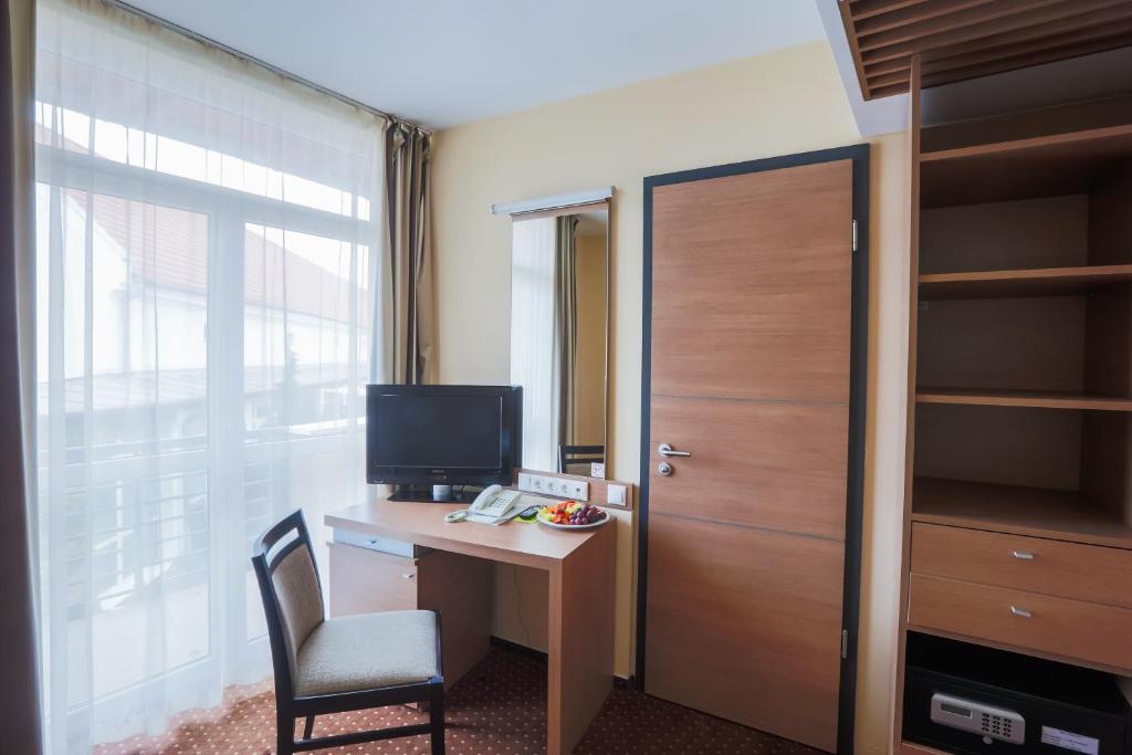CE Plaza Hotel - Chambre Simple