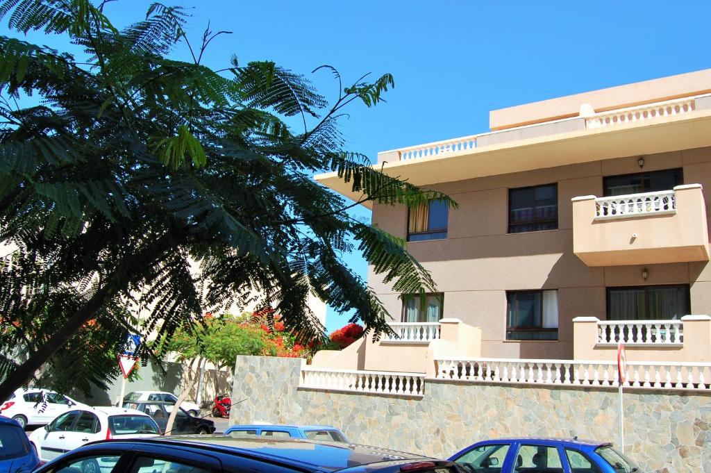 Medano Los Blanquitos. Nice Terrace, El Médano – Updated 2022 ...