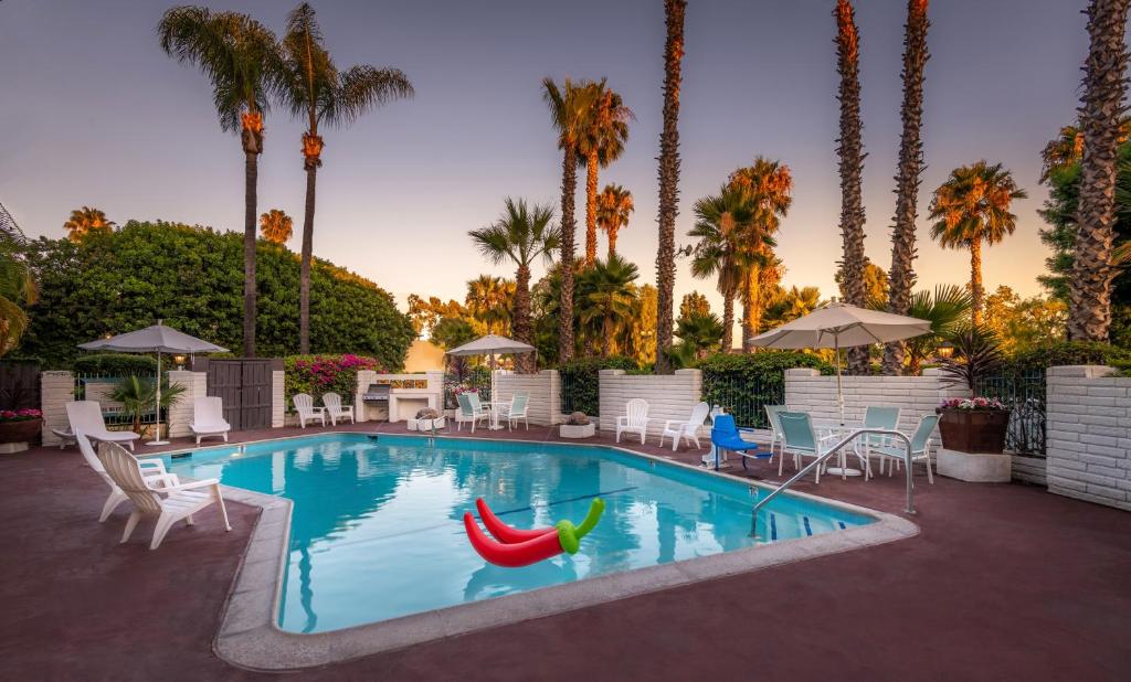 Hotel Pepper Tree Boutique Kitchen Studios - Anaheim - Housity