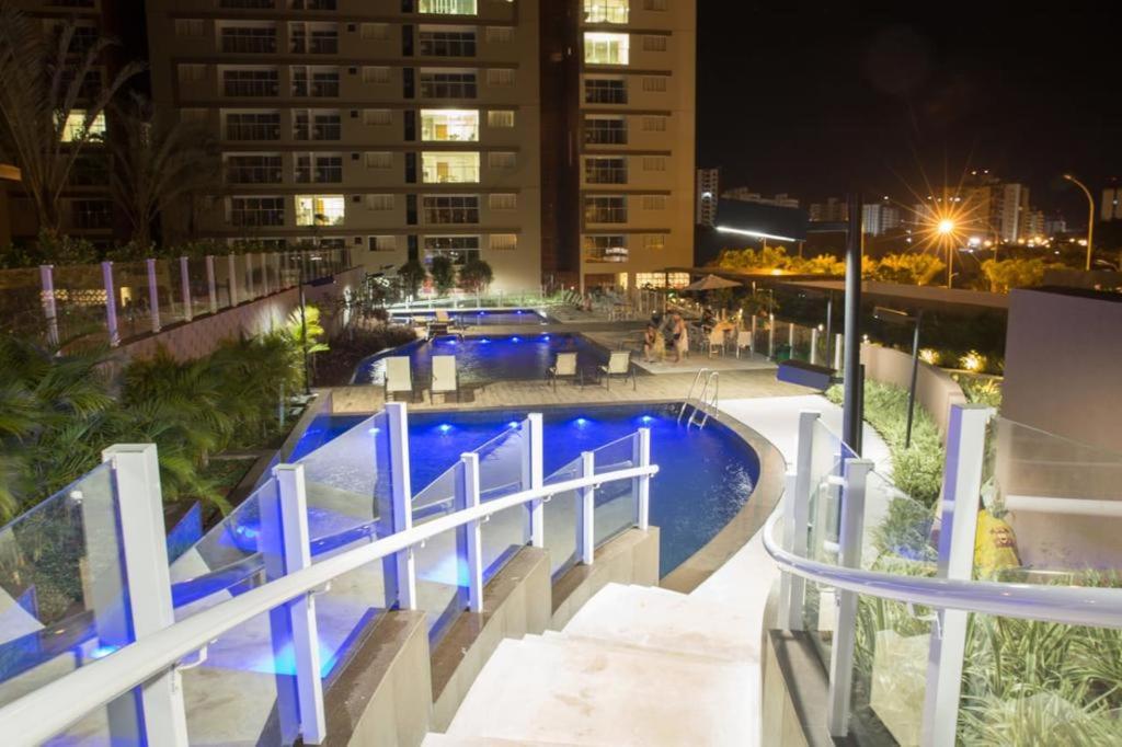 Bazén v ubytování EVIAN THERMAS RESIDENCE nebo v jeho okolí