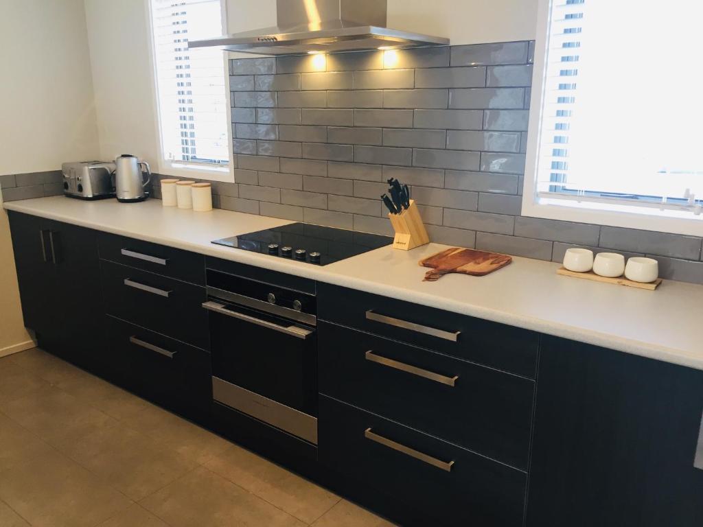 Stunning Modern Retreat - Resim 15