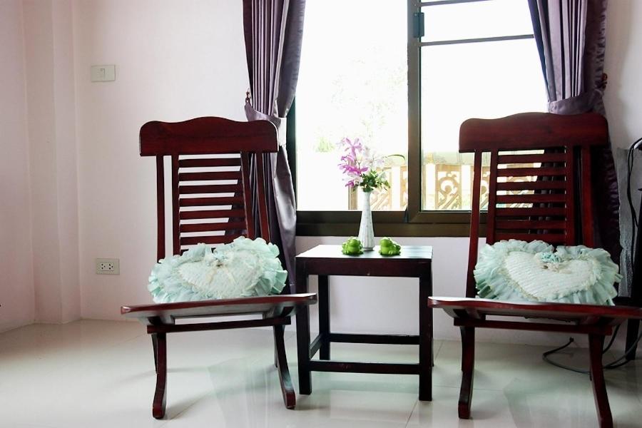 Loy Manee House - 12