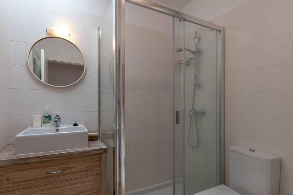 Koupelna v ubytování Fantastic 3 Bedroom Townhouse Golf Del Sur - The Palms Resort