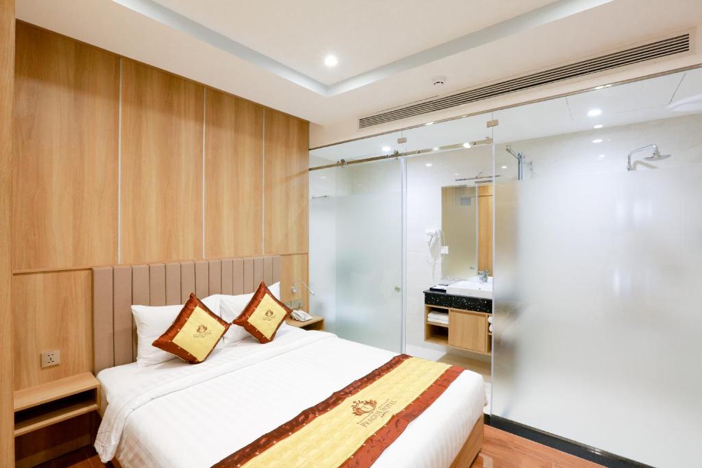 Prague Saigon Airport Hotel - Superior Double Room