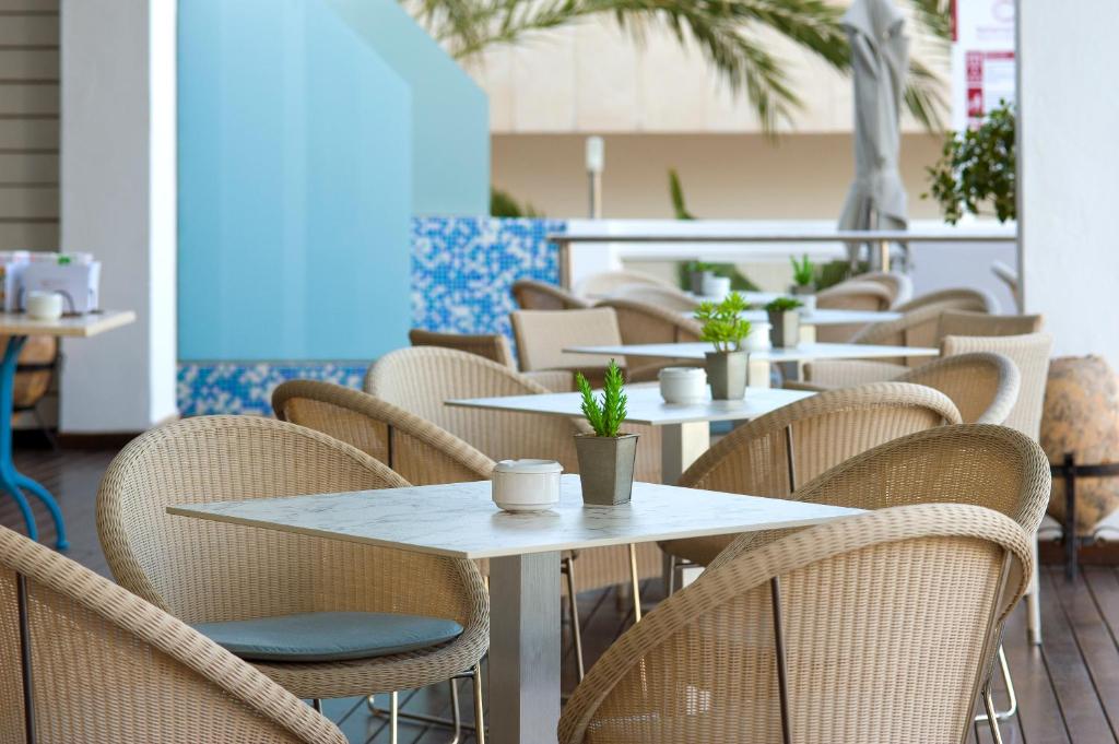 Posezení v ubytování Bellamar Hotel Beach & Spa