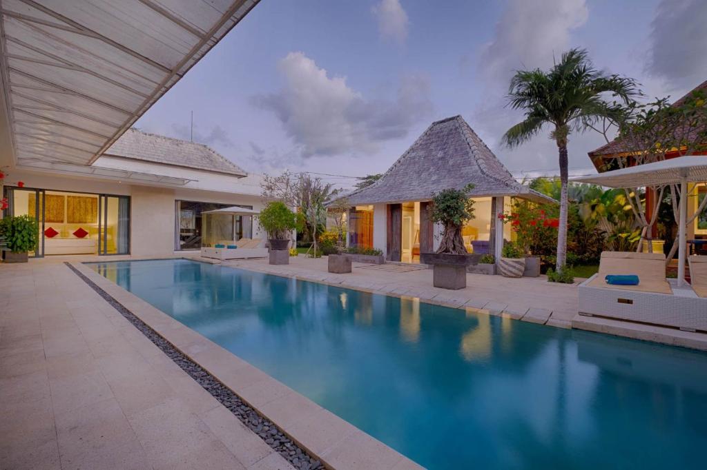 Kutus Kutus Canggu Villa - Nomor Dua - Three-Bedroom Villa