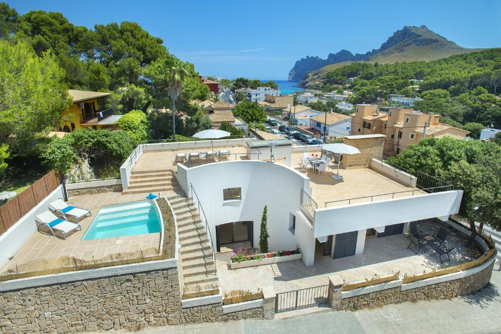 Mediterranean Villa Estrella de Mar next to the Sea