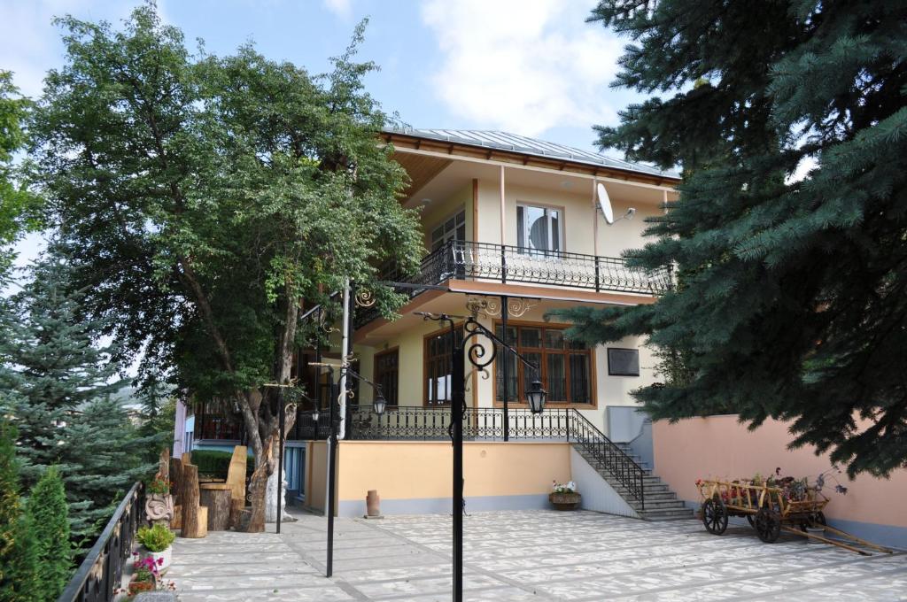 Budova, kde se hotel nachází