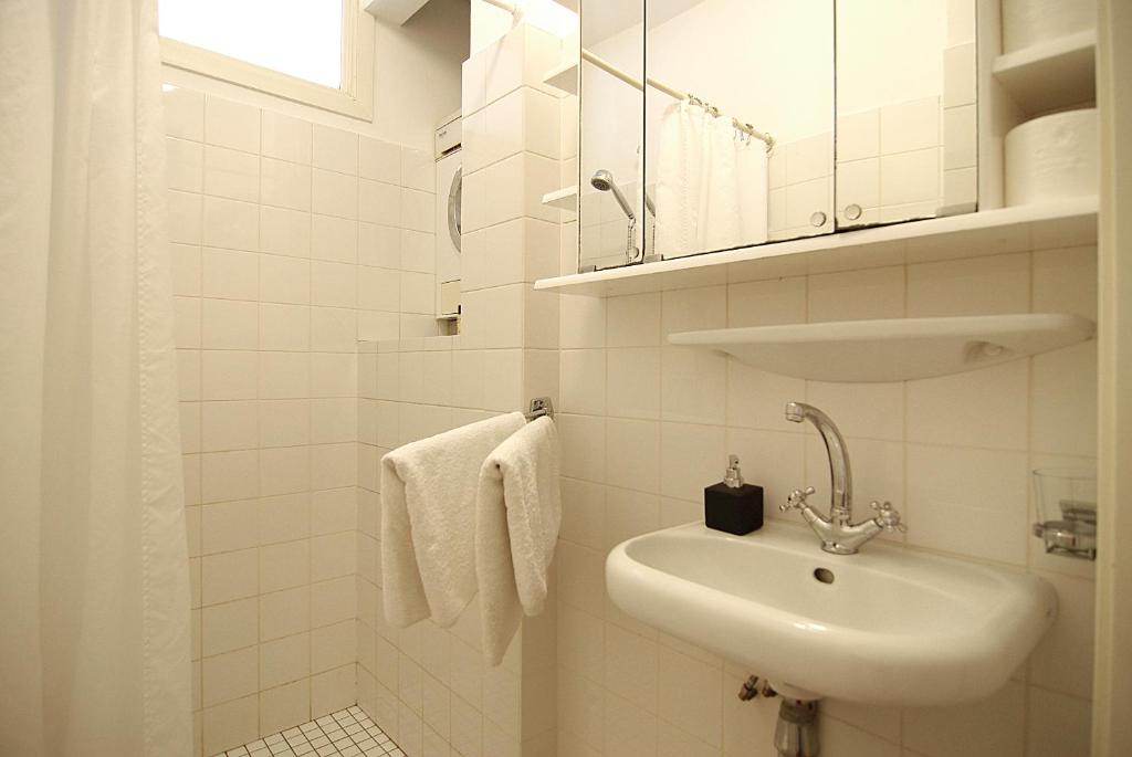 رزرو هتل، آسیاب چوبی B&B | 09197245267