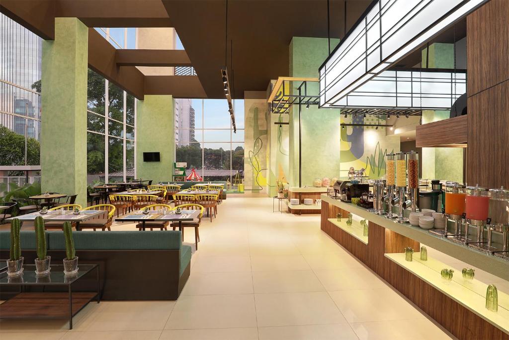 Veitingastaður eða matsölustaður á ibis Styles Jakarta Simatupang