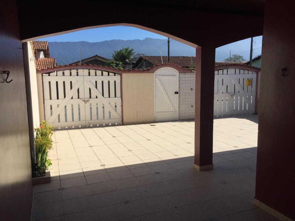  CASA NO CENTRO DE BERTIOGA