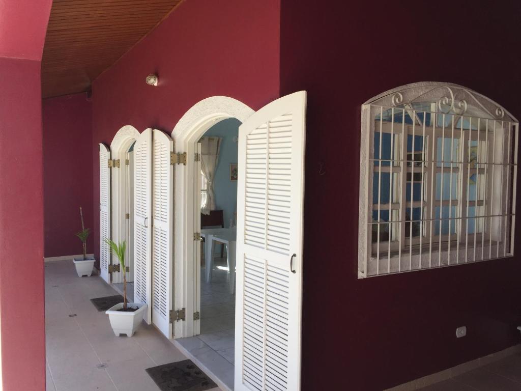  CASA NO CENTRO DE BERTIOGA