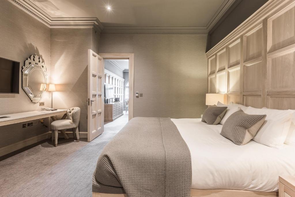 The Scotsman Hotel - 标题套件
