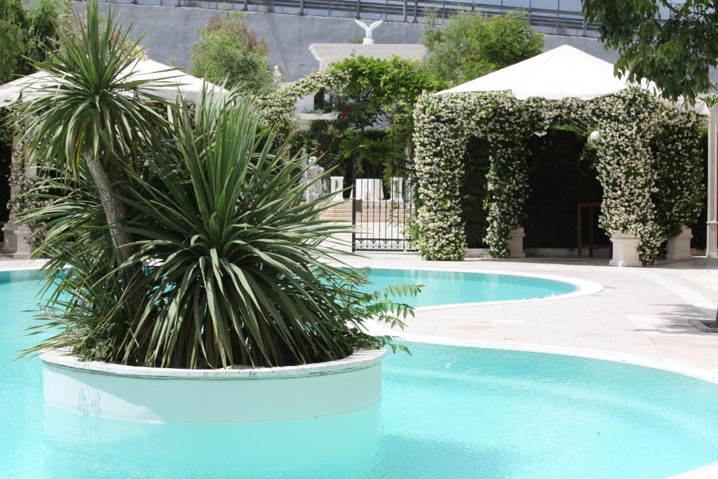 The swimming pool at or close to Park Hotel Campitelli