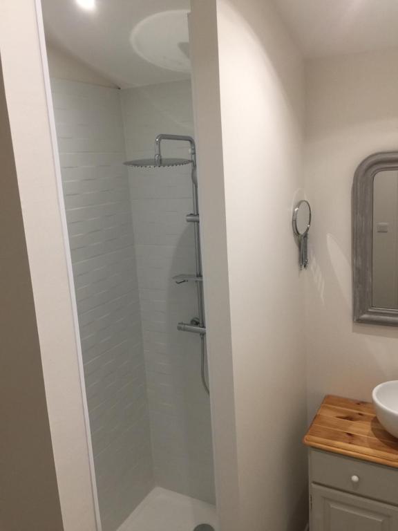 Les chambres du Couraud - Double Room With Garden View