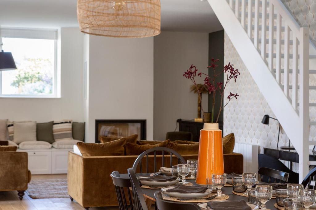 Posezení v ubytování L'Entre Deux Mers - Belle maison 8 personnes
