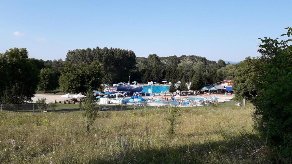 Bazén v ubytování Privatan smestaj knjazevac nebo v jeho okolí