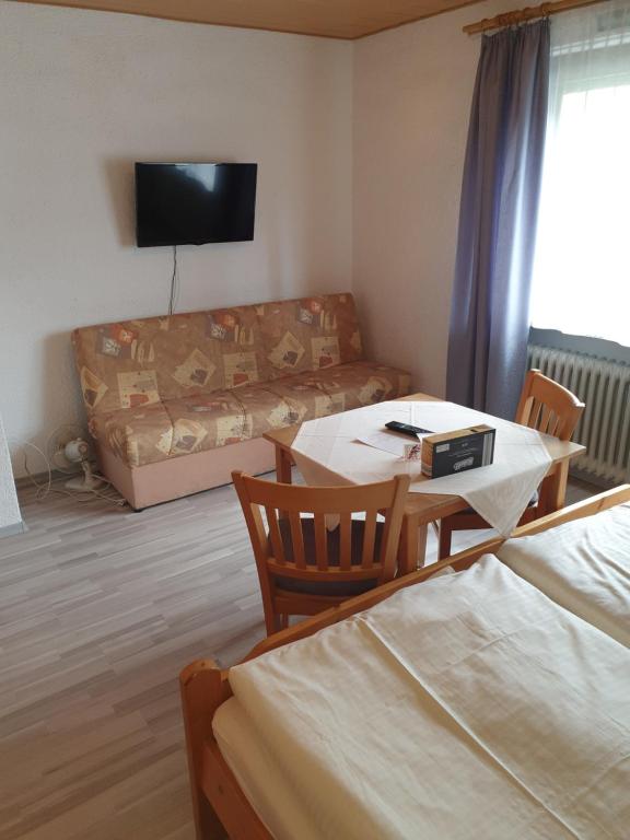 Gasthof Pension Weißes Rössl - 三人间 - 带浴室