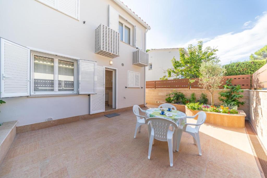 Balkón nebo terasa v ubytování Holiday Home Bruna