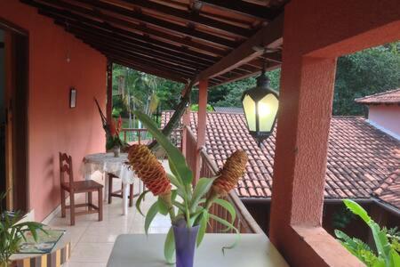  Casa no 1 andar da casa principal na Chácara Canto dos Pássaros