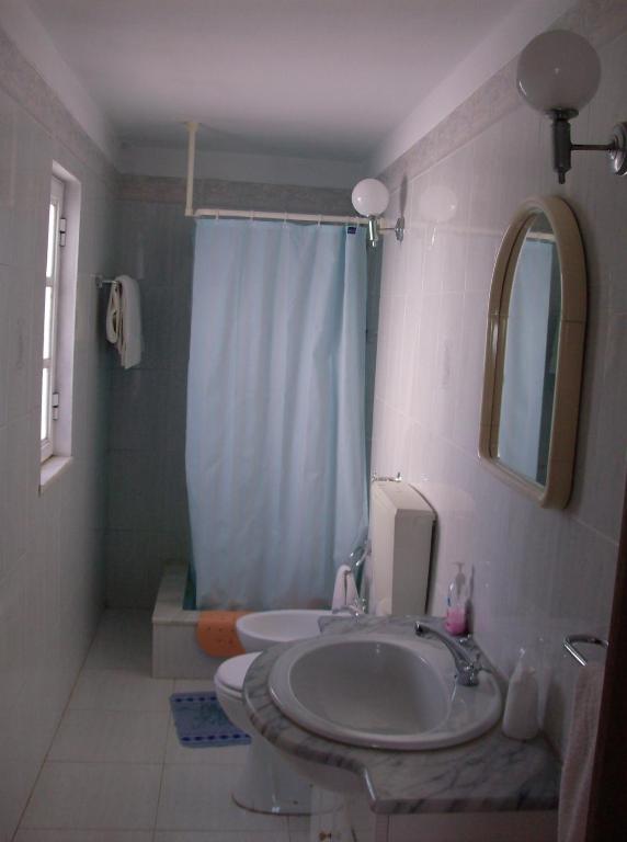 Vila Sodré Guest House - 11