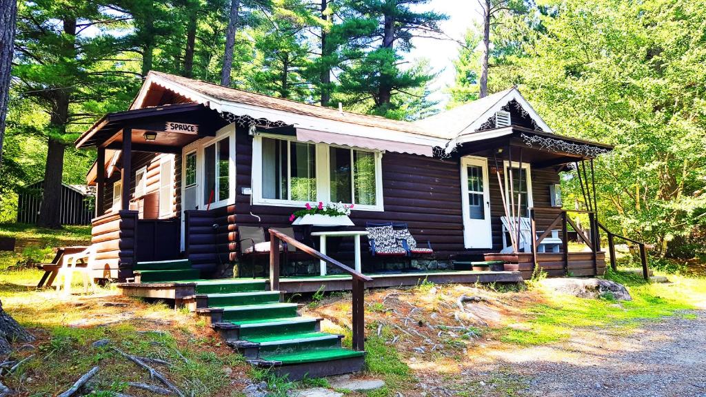 The Wilderness Inn: Chalets - Two-Bedroom Chalet