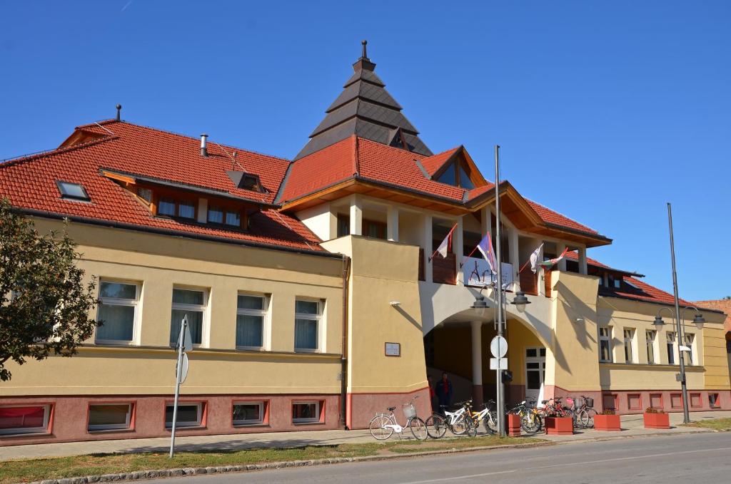 Budova, kde se hotel nachází