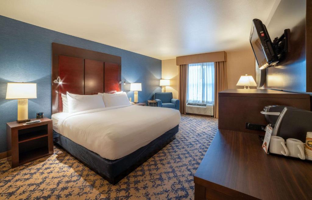 Gold Miners Inn Grass Valley, Ascend Hotel Collection - King Suite Met Bank Bed - Toegankelijk/niet Roken