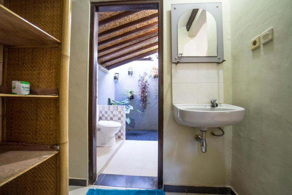 Vannituba majutusasutuses Manuaba Inn