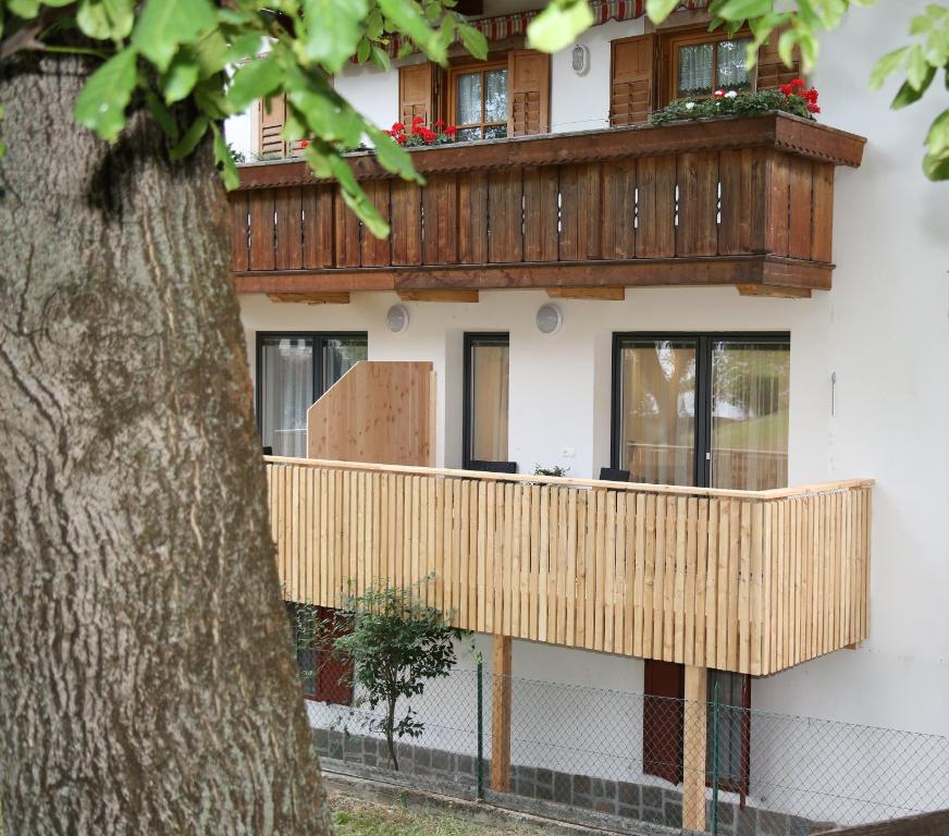 Balkón nebo terasa v ubytování Apartments Hubertus bei Meran