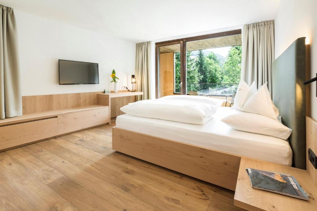 TV a/nebo společenská místnost v ubytování Pra Palmer The Green B&B