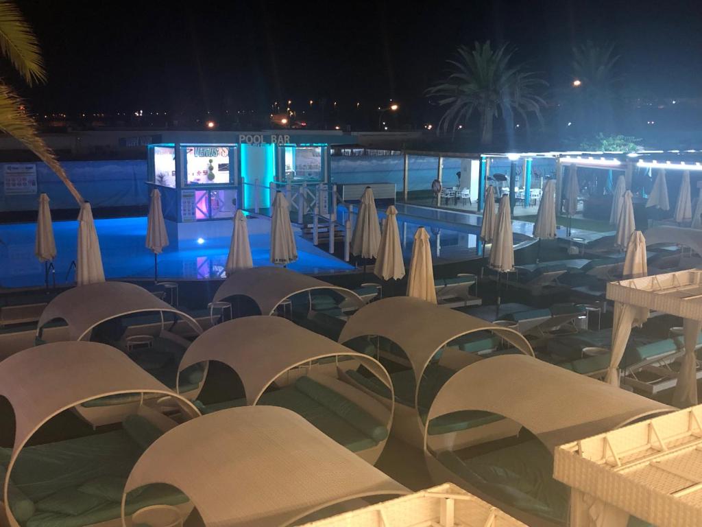 Venus Star Resort - FKK Nudist Swingers - Only Couples ...
