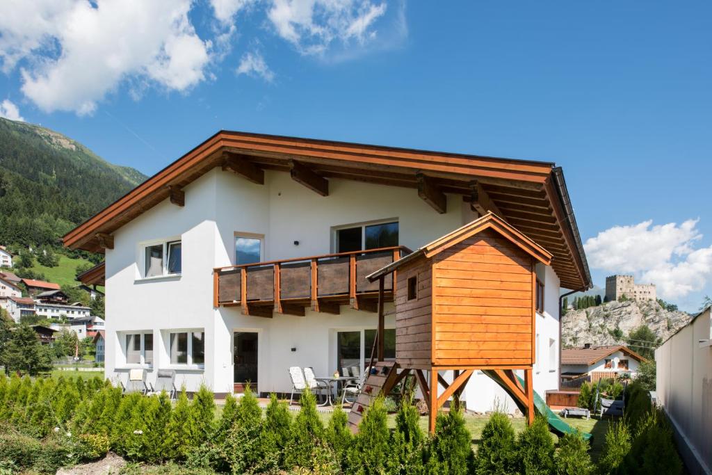 Výhľad na hory alebo výhľad na hory priamo z apartmánu