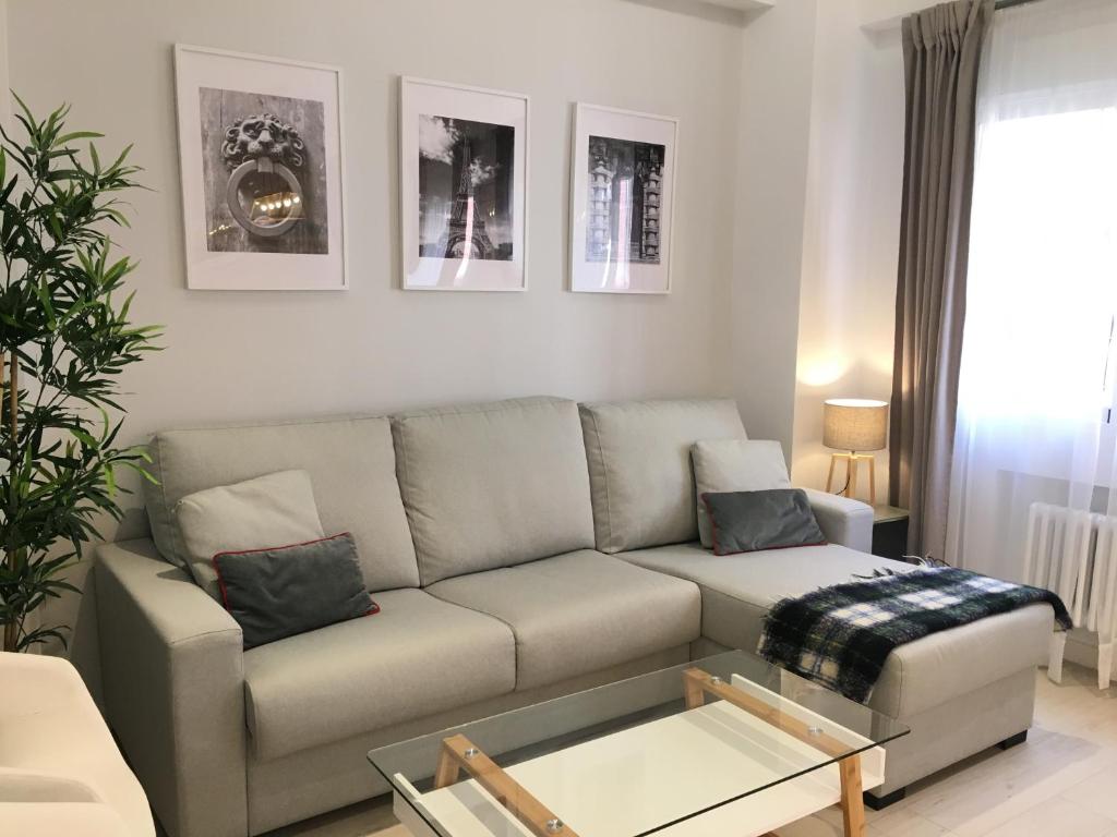 A seating area at CARRERA HOME