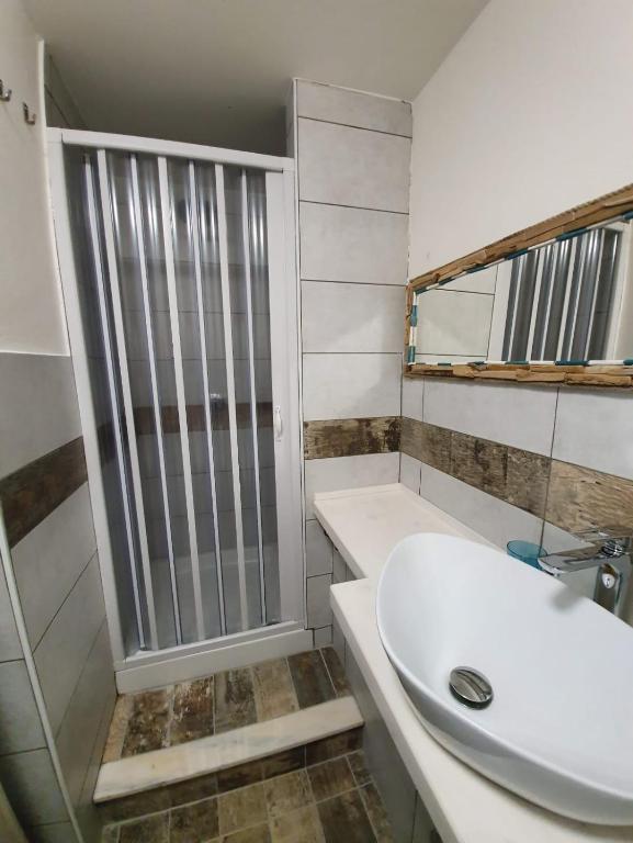 Koupelna v ubytování B&B città del carrubo