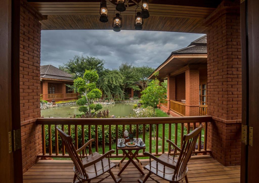 A balcony or terrace at Heritage Bagan Hotel